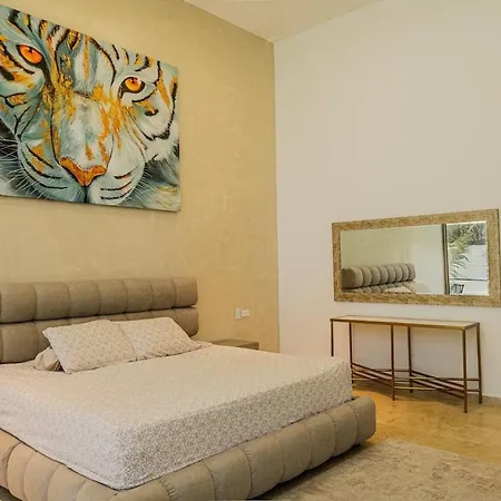 Villa 10 Min From *