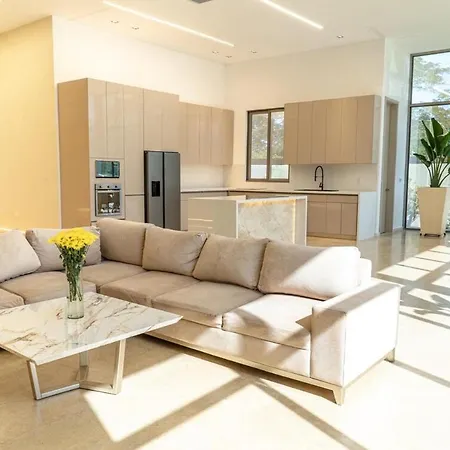 Villa 10 Min From *